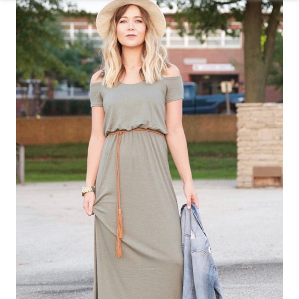Green maxi dress